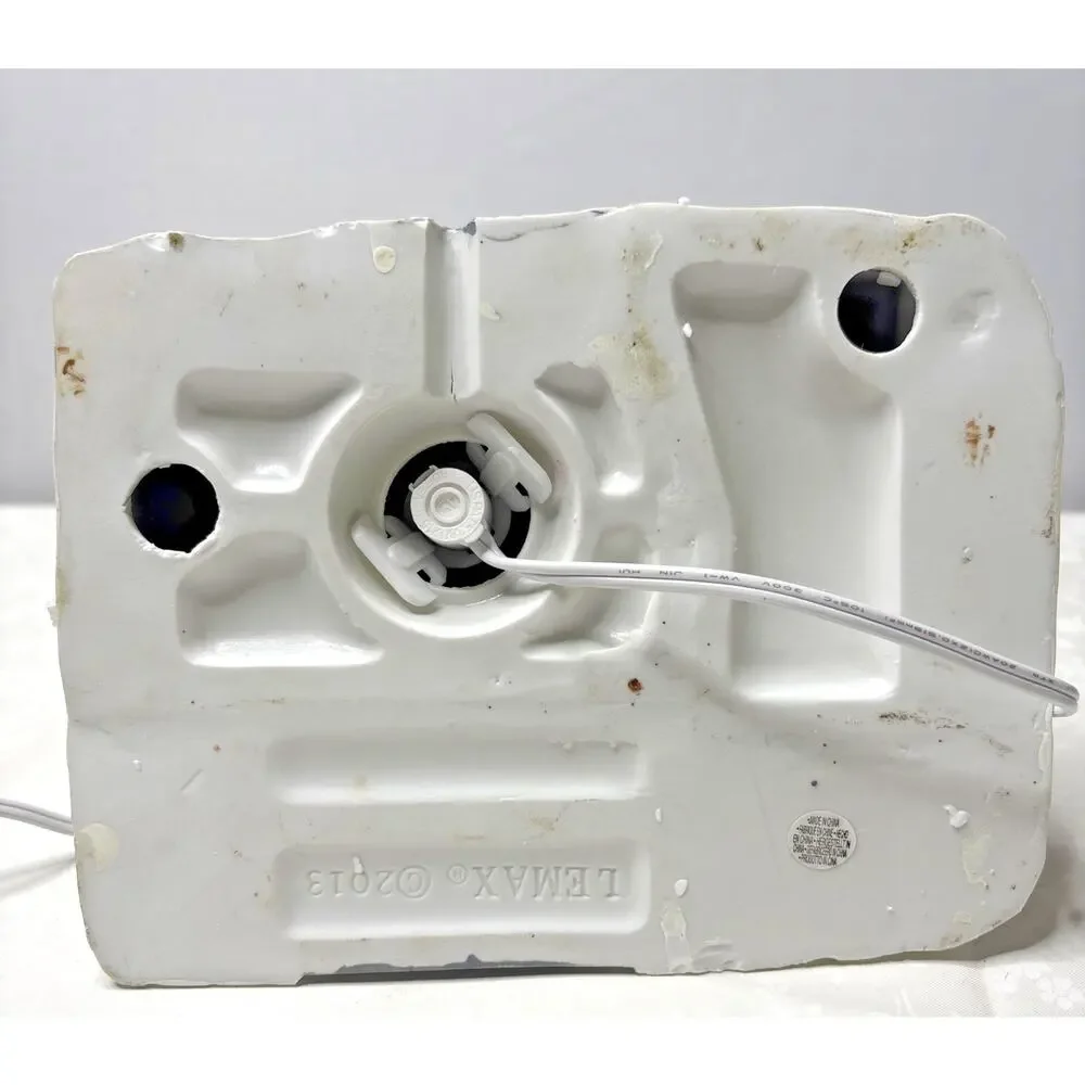 Lemax Christmas Village Pierre’s Christmas Building 2013 Retired IOB EUC READ - Picture 6 of 7